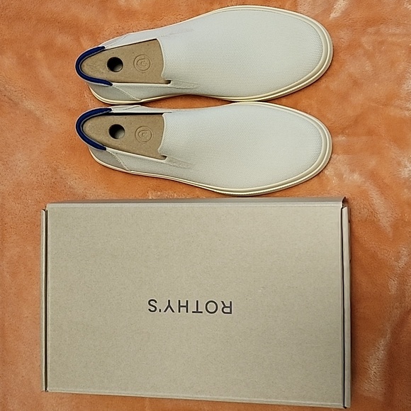 🎉HPx3🎉 Rothy's The City Slip-on Sneaker - Picture 9 of 10